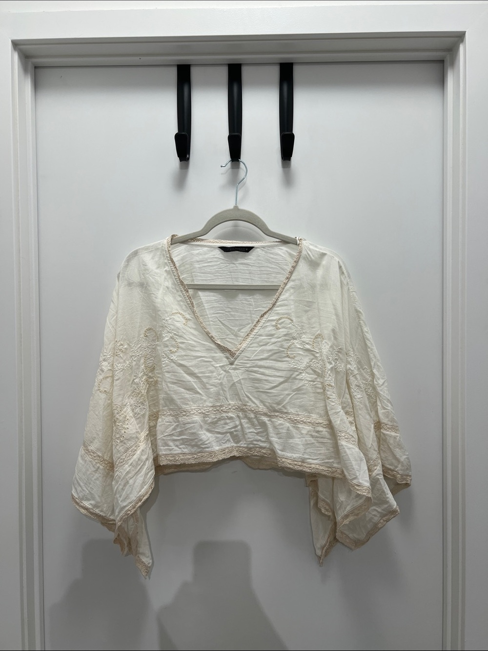 Zara Cream V‑Neck Boho Poncho Top